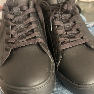 Skechers Black Sneakers with Lace-Up Design and Suede Finish